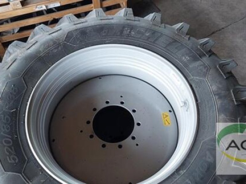 Sonstiges типа Michelin 520/85R38, Gebrauchtmaschine в Salzkotten (Фотография 1)