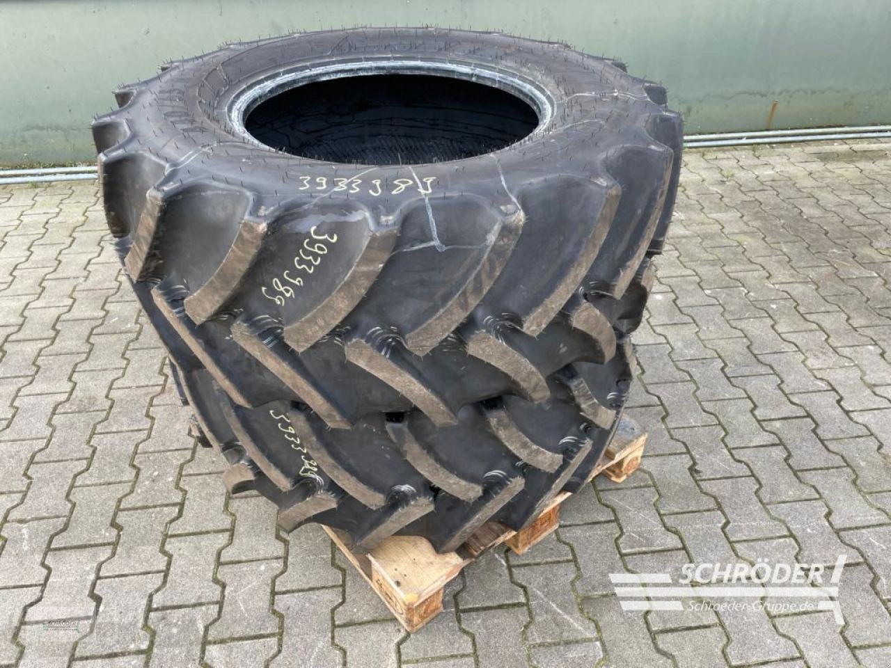 Sonstiges typu Mitas 2X 440/65 R24, Neumaschine w Wildeshausen (Zdjęcie 1)