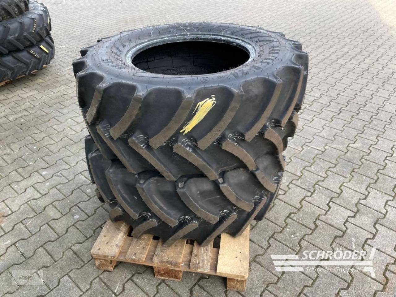 Sonstiges tipa Mitas 2X 440/65 R24, Neumaschine u Wildeshausen (Slika 2)