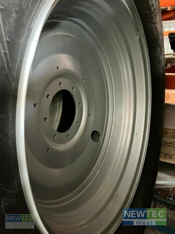 Sonstiges des Typs Mitas KR 540/65R28, Neumaschine in Heinbockel-Hagenah (Bild 1)