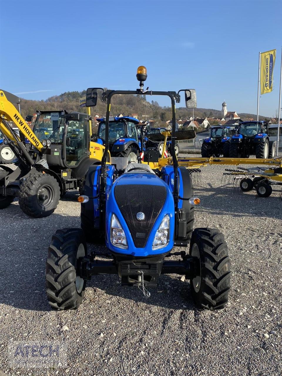 Sonstiges of the type New Holland T 3.60 LP, Neumaschine in Velburg (Picture 1)