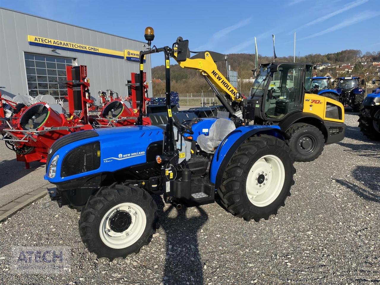 Sonstiges van het type New Holland T 3.60 LP, Neumaschine in Velburg (Foto 2)