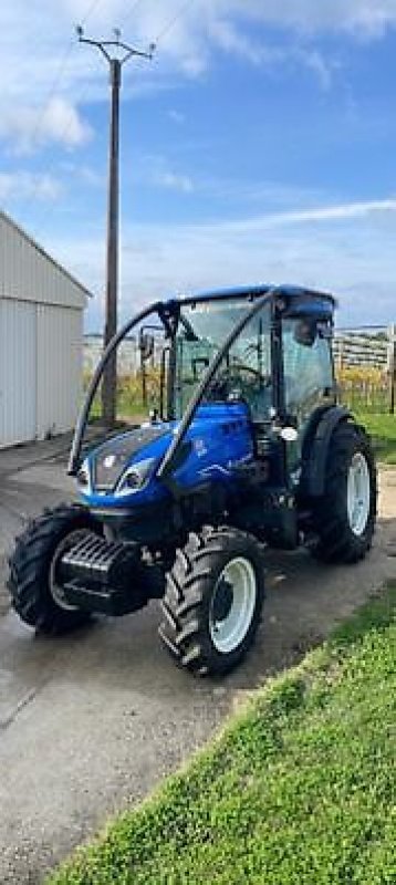 Sonstiges Türe ait New Holland T4-100F, Gebrauchtmaschine içinde MOISSAC (resim 1)