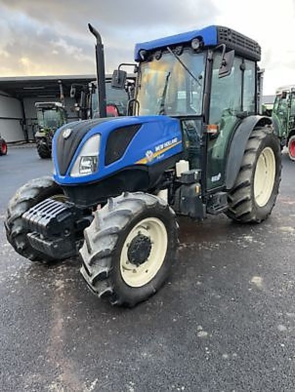 Sonstiges typu New Holland T4.100F, Gebrauchtmaschine v Carcassonne (Obrázok 1)