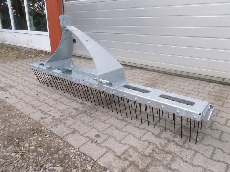 Sonstiges типа Sonstige - Gårdspladsrive til 3 punktophæng og pallegafler 240 cm, Gebrauchtmaschine в Roslev (Фотография 1)