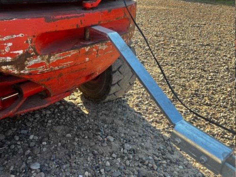 Sonstiges del tipo Sonstige - Gårdspladsrive til gaffeltruck 240 cm med planerplanke, Gebrauchtmaschine In Roslev (Immagine 1)