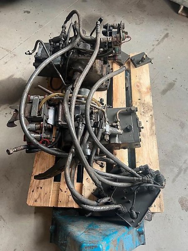 Sonstiges del tipo Sonstige 2 x Hydraulikblock samt Zubehör, Fendt GT 380, 365, usw., Gebrauchtmaschine In Meinerzhagen (Immagine 3)