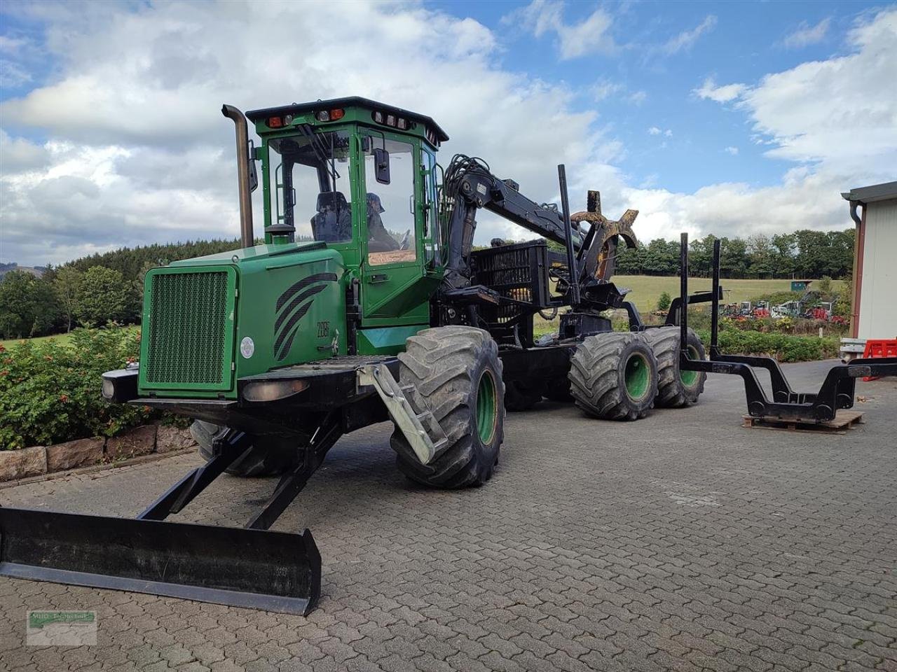 Sonstiges типа Sonstige 208F Forwarder Rückezug, Gebrauchtmaschine в Kirchhundem (Фотография 1)