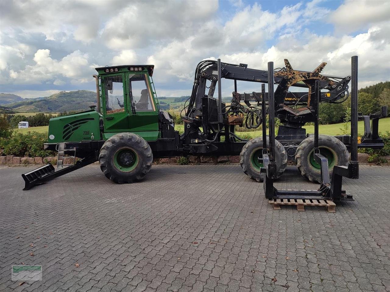 Sonstiges a típus Sonstige 208F Forwarder Rückezug, Gebrauchtmaschine ekkor: Kirchhundem (Kép 2)