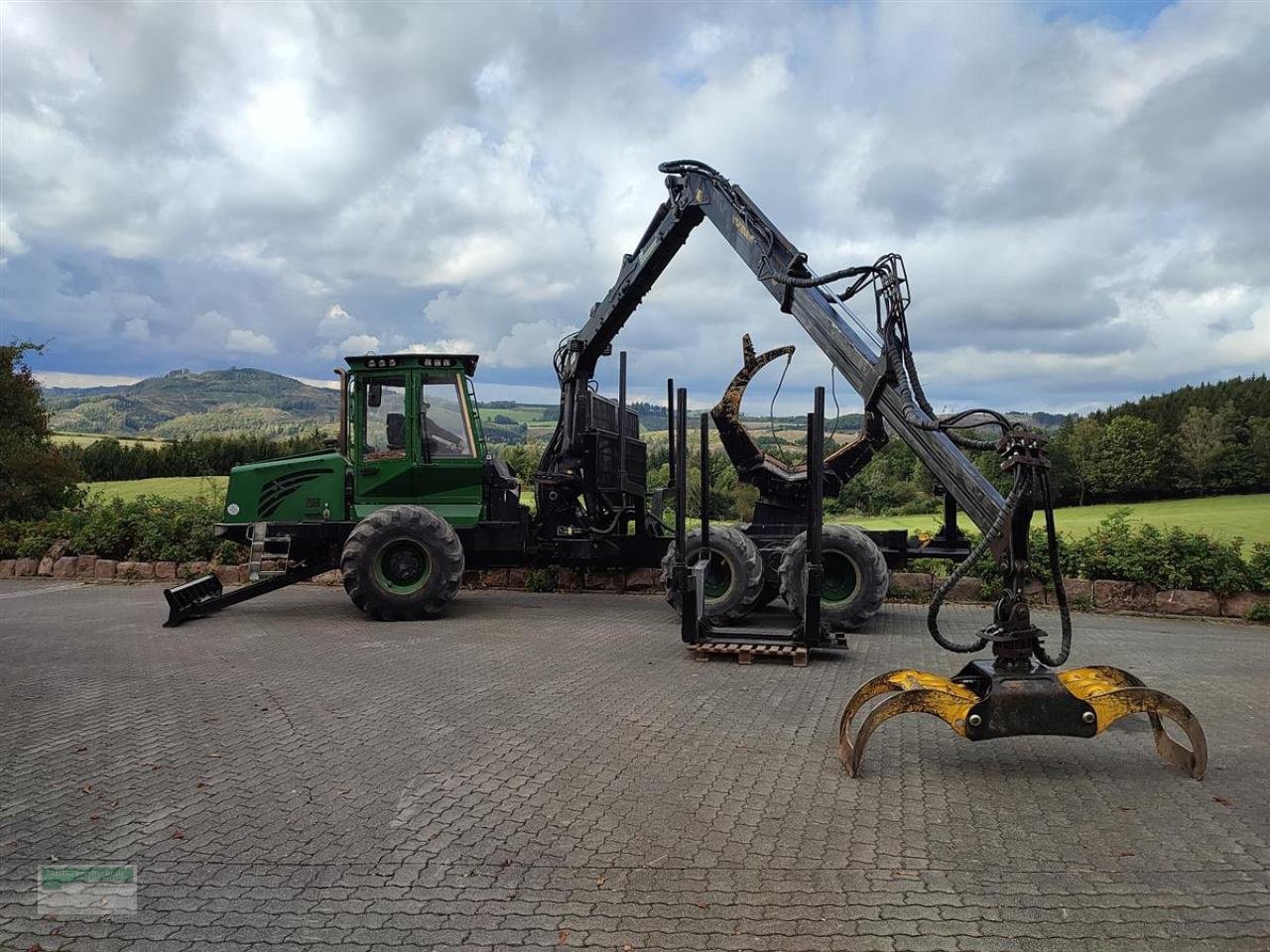 Sonstiges a típus Sonstige 208F Forwarder Rückezug, Gebrauchtmaschine ekkor: Kirchhundem (Kép 9)