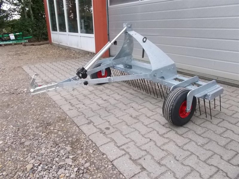 Sonstiges van het type Sonstige Gårdspladsrive, Gebrauchtmaschine in Roslev (Foto 1)