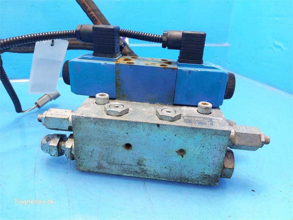 Sonstiges del tipo Sonstige Hydraulikventil 633AA00127A, Gebrauchtmaschine In Hemmet (Immagine 12)