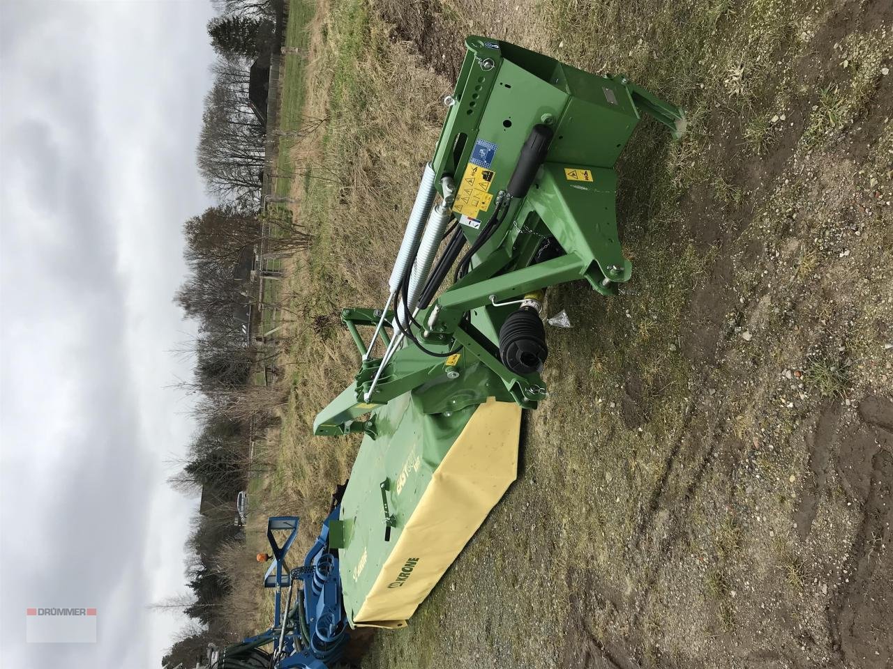 Sonstiges des Typs Sonstige KRONE EasyCut R 360 mit Abstellstützen, Neumaschine in Schmalfeld (Bild 2)