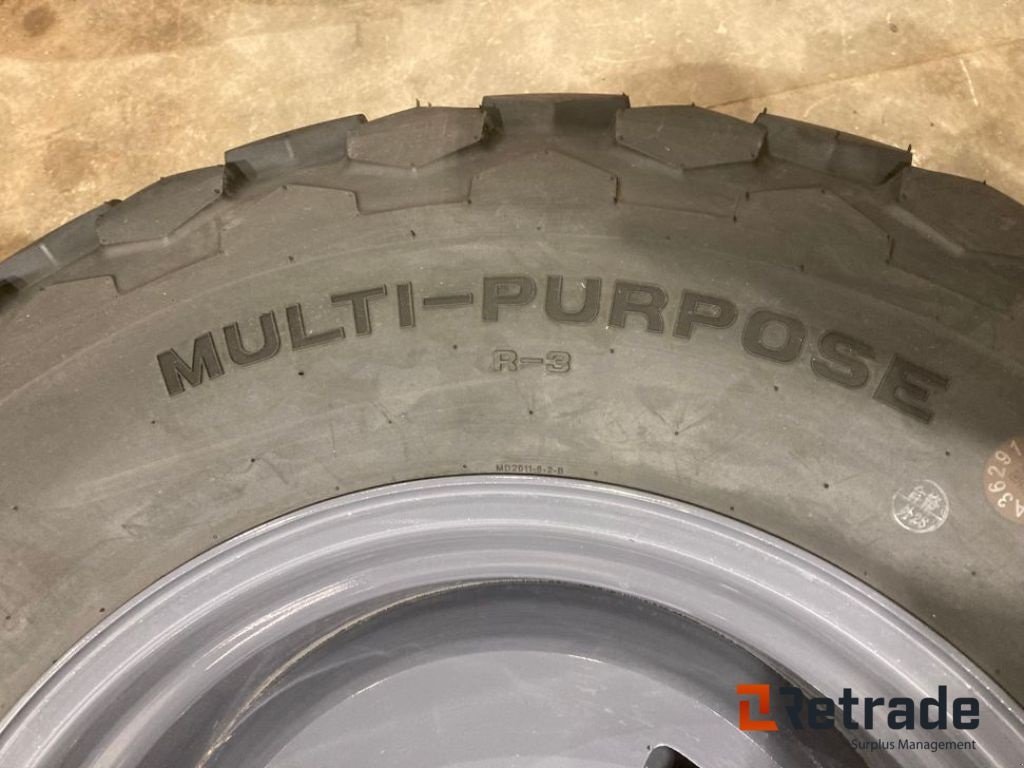 Sonstiges typu Sonstige NY UBRUGT HAMM 14.9-24 Multipurpose dæk og fælge / NEW UNUSED HAMM tire and rims, Gebrauchtmaschine w Rødovre (Zdjęcie 3)