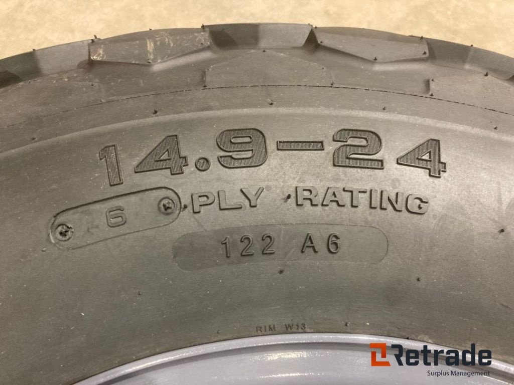 Sonstiges του τύπου Sonstige NY UBRUGT HAMM 14.9-24 Multipurpose dæk og fælge / NEW UNUSED HAMM tire and rims, Gebrauchtmaschine σε Rødovre (Φωτογραφία 5)