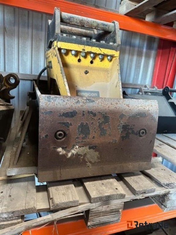 Sonstiges du type Sonstige Stamper til 8 tons gravemaskine/ Tamper for 8 ton excavator, Gebrauchtmaschine en Rødovre (Photo 4)