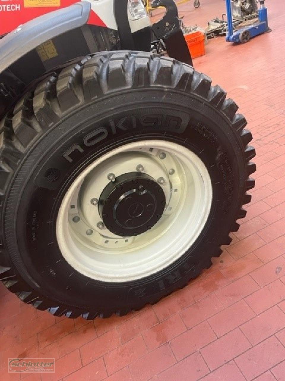 Sonstiges Türe ait Steyr Rädersatz TRI 360/80R24+440/80R34, Gebrauchtmaschine içinde Idstein-Wörsdorf (resim 5)