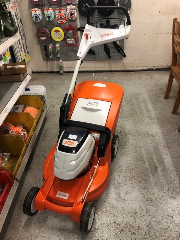 Sonstiges tipa Stihl RMA 448 C, Neumaschine u Helgisried (Slika 1)