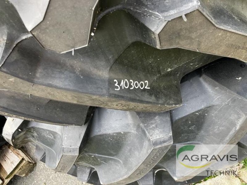 Sonstiges des Typs Trelleborg KR 600/70R30, Neumaschine in Nienburg