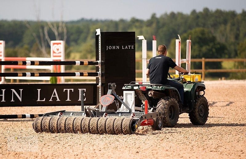 Sonstiges Türe ait Vemac Reitplatzplaner EQUUS PROFI 160 200 240 Gummiwalze Reitbahnplaner NEU, Neumaschine içinde Sülzetal OT Osterweddingen (resim 7)