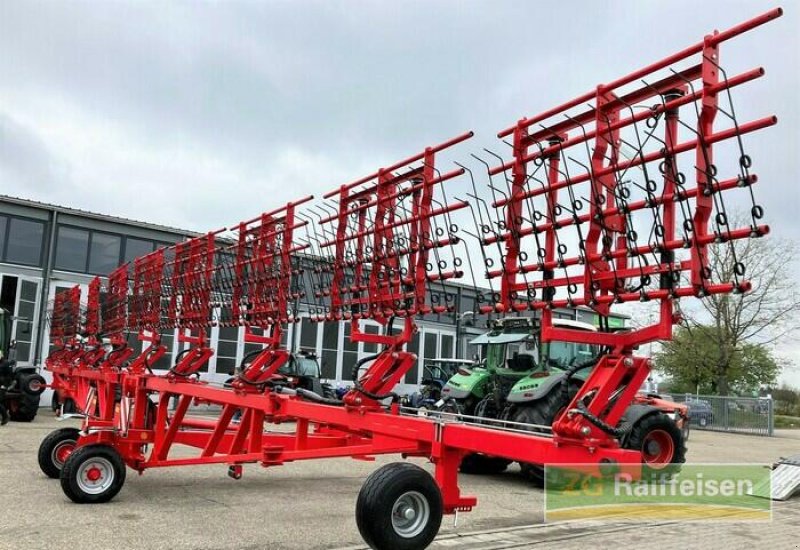 Spatenrollegge van het type Einböck AEROSTAR 18.00, Vorführmaschine in Bühl (Foto 11)