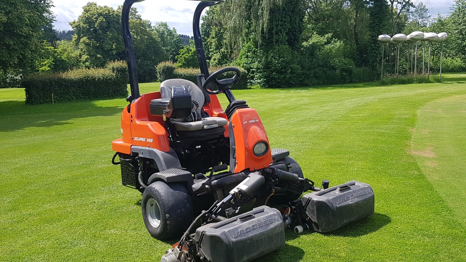 Spindelmäher des Typs Jacobsen Eclipse 322 Hybrid, Gebrauchtmaschine in Olpe (Bild 1)