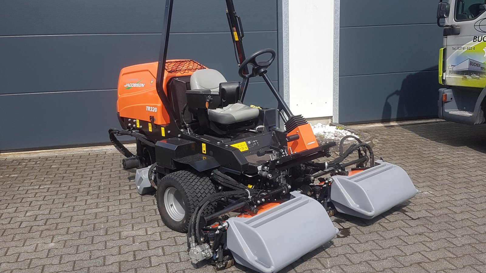 Spindelmäher typu Jacobsen TR320 Stadion, Gebrauchtmaschine v Olpe (Obrázek 1)