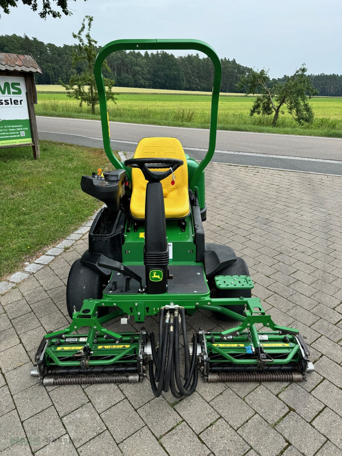 Spindelmäher van het type John Deere 2500 B, Gebrauchtmaschine in Weidenbach (Foto 3)