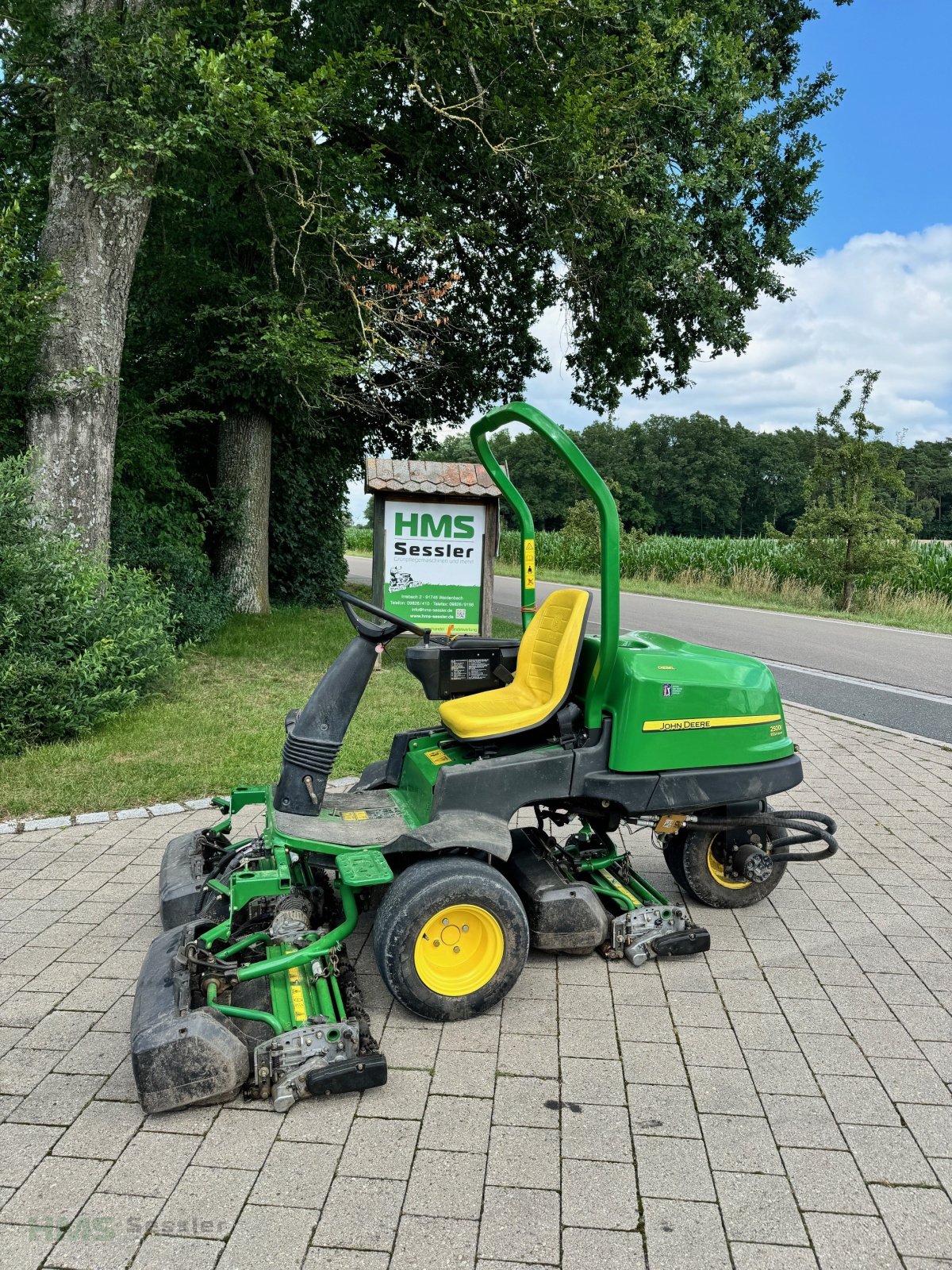 Spindelmäher van het type John Deere 2500 E, Gebrauchtmaschine in Weidenbach (Foto 1)