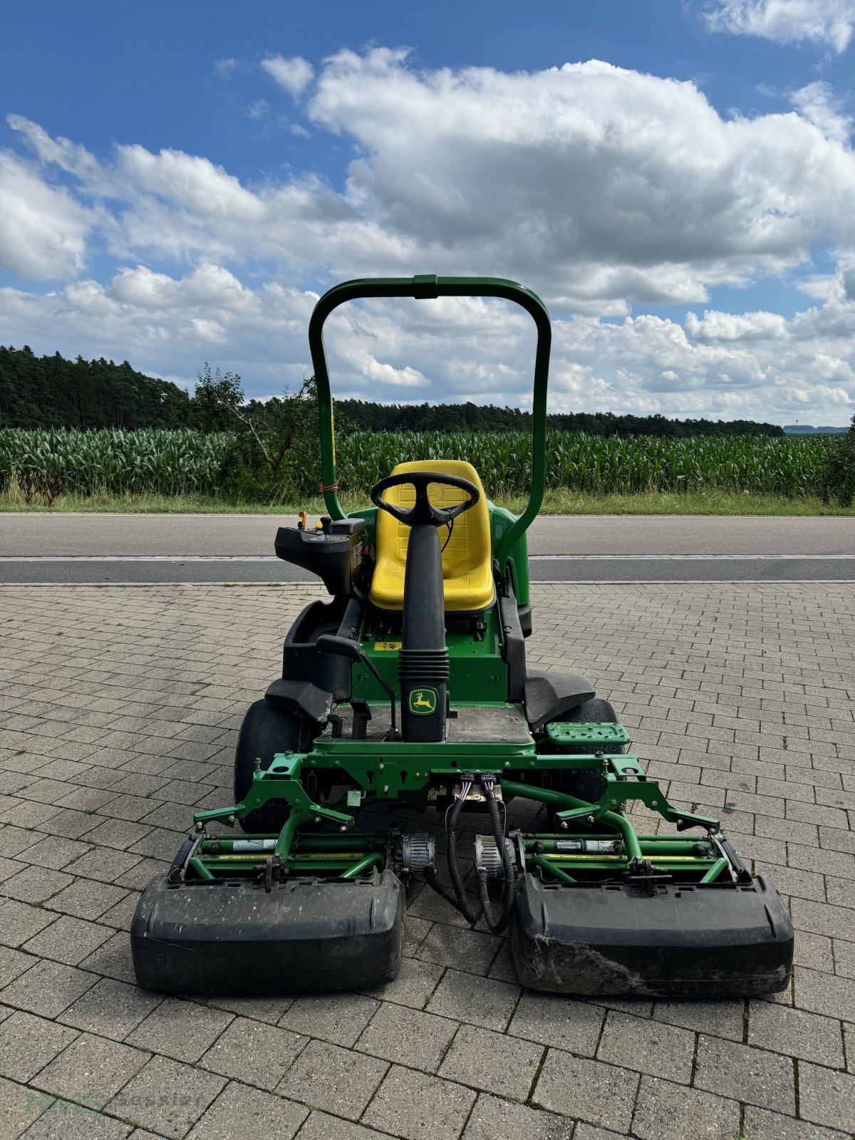 Spindelmäher типа John Deere 2500 E, Gebrauchtmaschine в Weidenbach (Фотография 4)