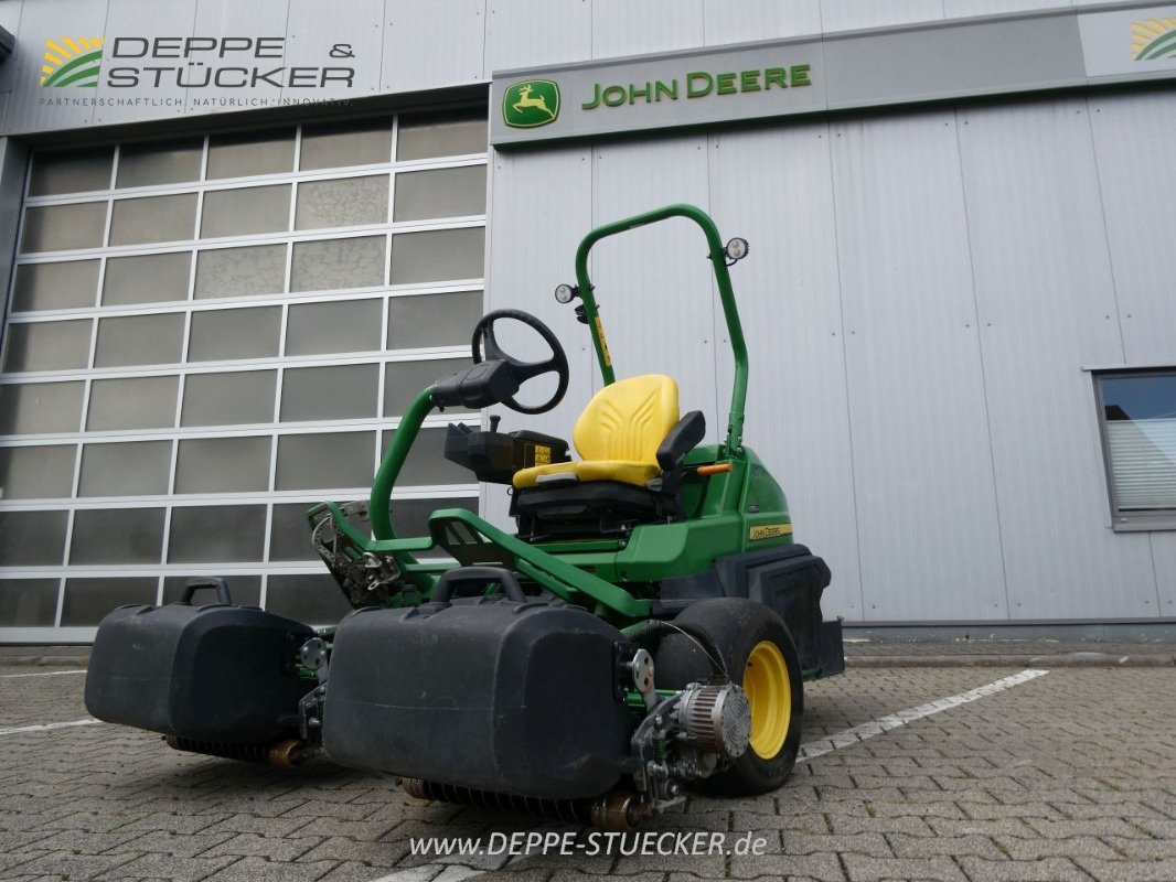 Spindelmäher от тип John Deere 2750E Hybrid  MY  2020, Gebrauchtmaschine в Lauterberg/Barbis (Снимка 2)