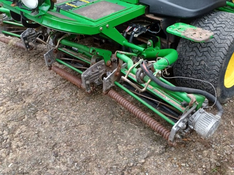 Spindelmäher van het type John Deere 8000 E Cut Hybrid, Gebrauchtmaschine in Crivitz (Foto 1)