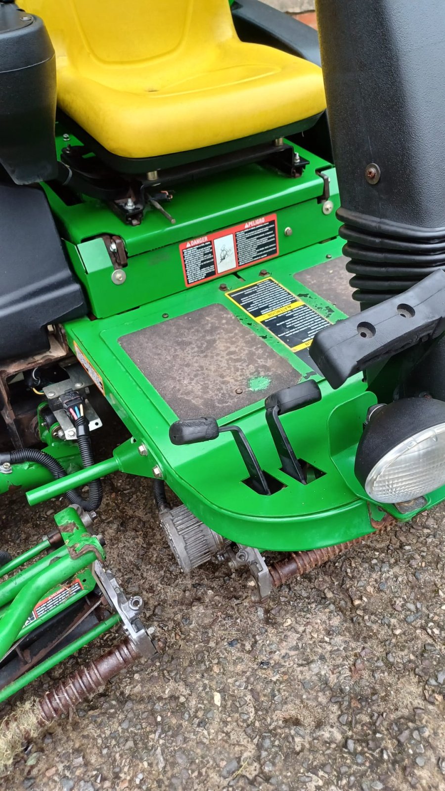 Spindelmäher del tipo John Deere 8000 E Cut Hybrid, Gebrauchtmaschine In Crivitz (Immagine 5)