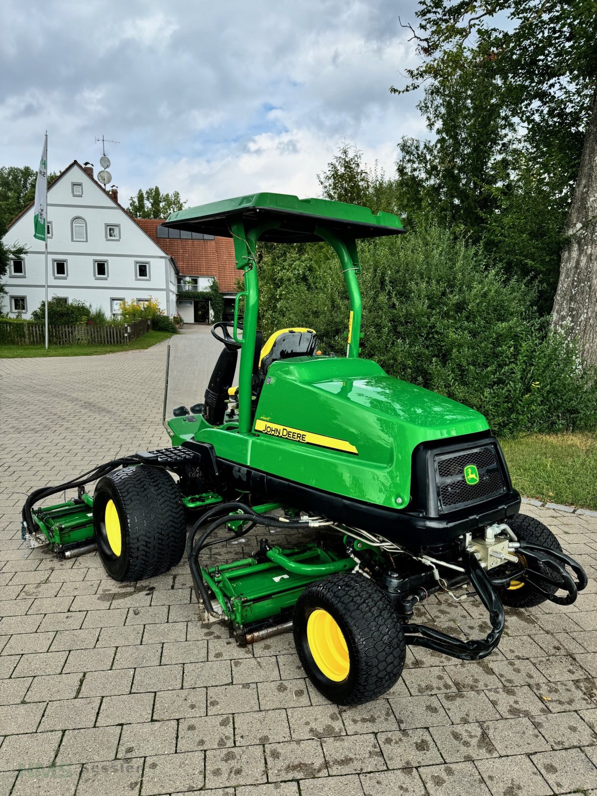 Spindelmäher του τύπου John Deere Precision Cut 8700 A, Gebrauchtmaschine σε Weidenbach (Φωτογραφία 2)