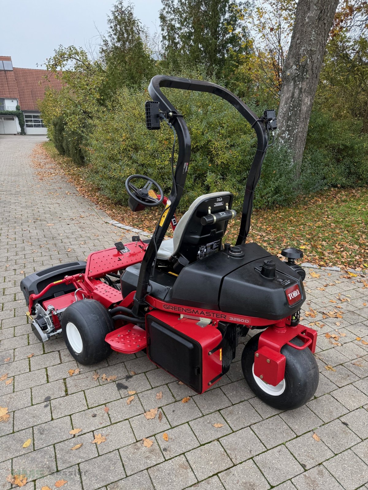 Spindelmäher van het type Toro Greensmaster 3250, Gebrauchtmaschine in Weidenbach (Foto 3)