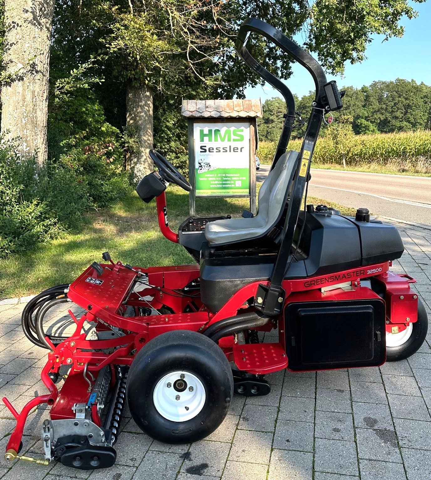 Spindelmäher van het type Toro Greensmaster 3250D, Gebrauchtmaschine in Weidenbach (Foto 2)