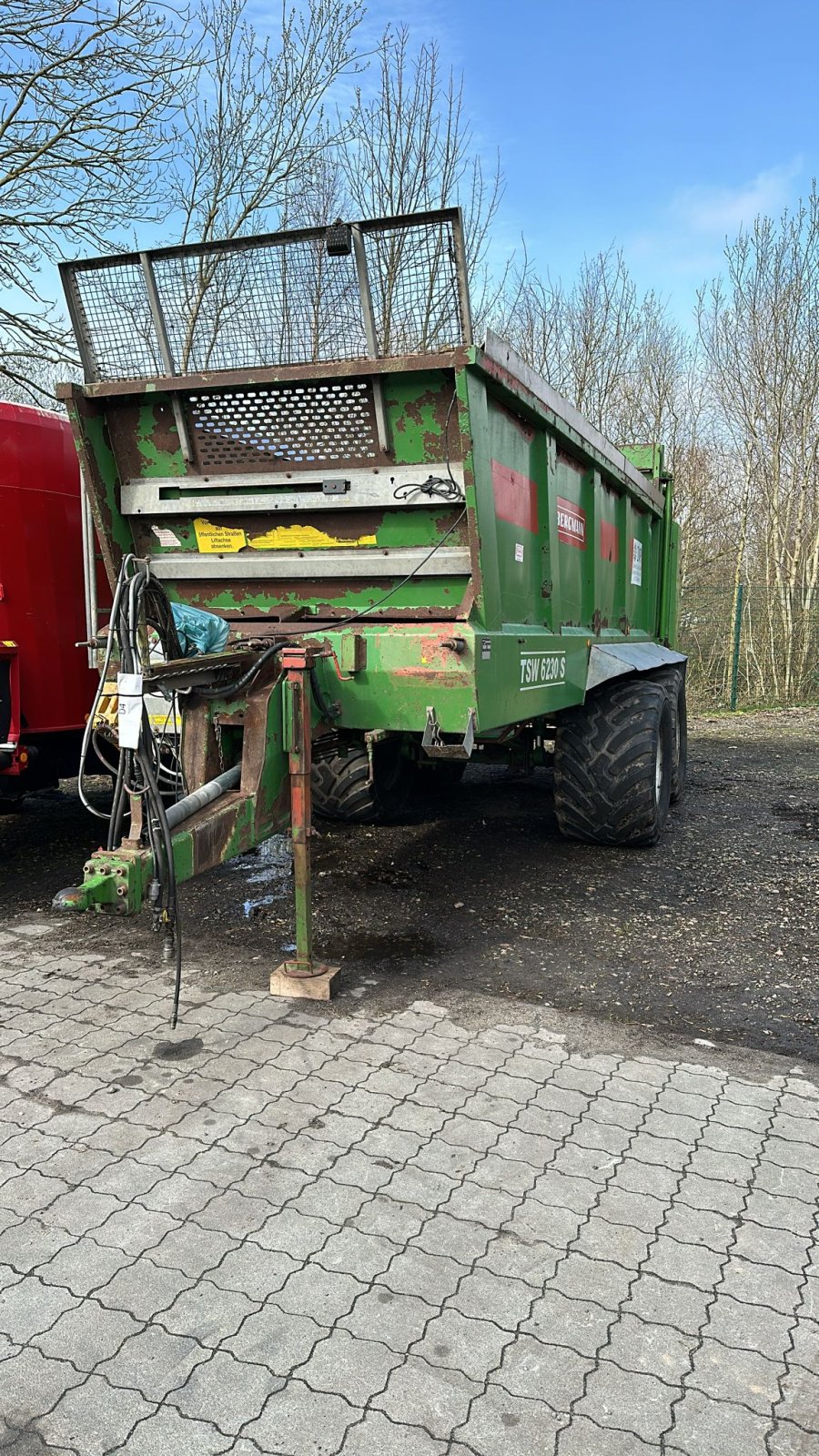 Stalldungstreuer of the type Bergmann 6230 TSW, Gebrauchtmaschine in Lohe-Rickelshof (Picture 1)