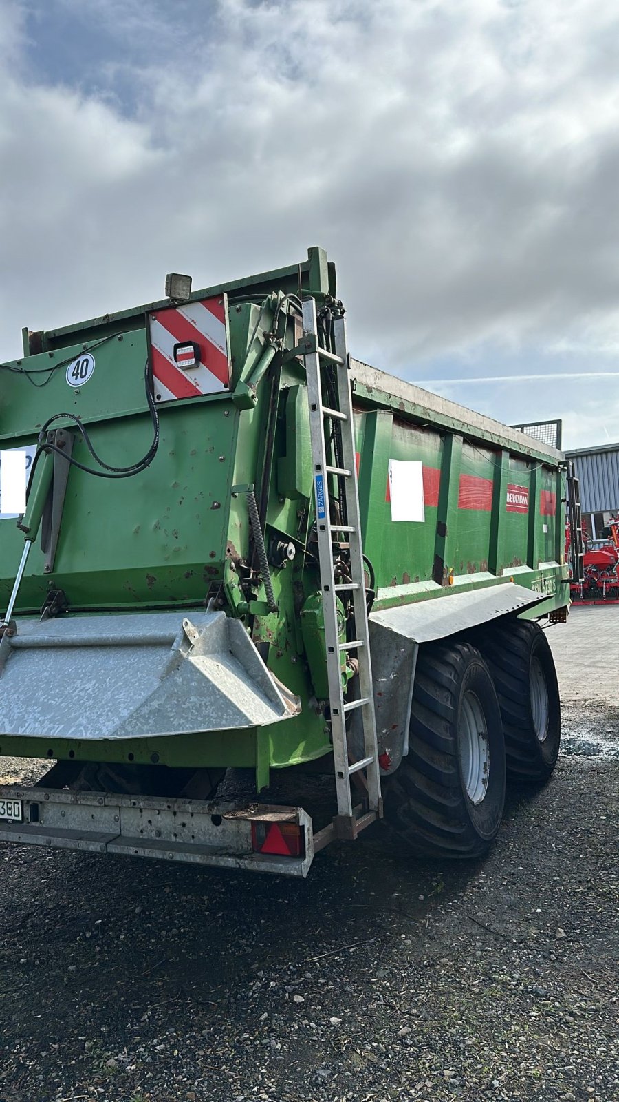 Stalldungstreuer van het type Bergmann 6230 TSW, Gebrauchtmaschine in Lohe-Rickelshof (Foto 7)