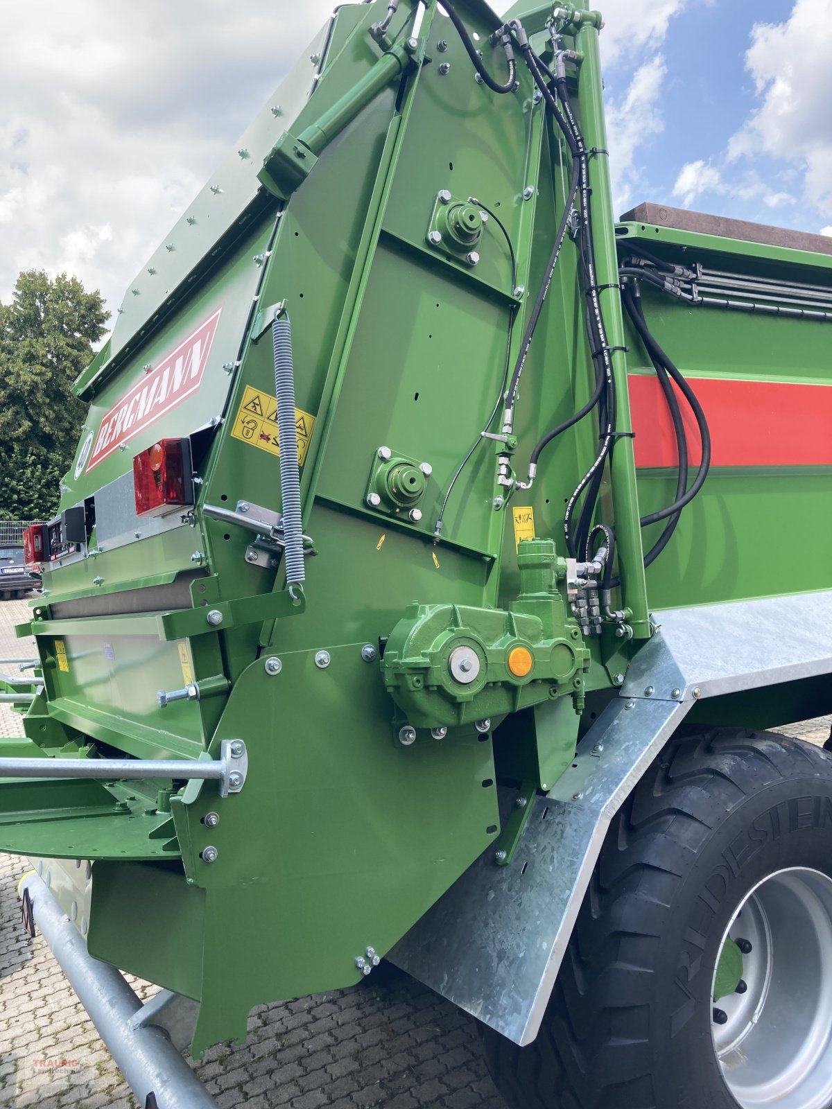 Stalldungstreuer van het type Bergmann TSW 3140, Neumaschine in Mainburg/Wambach (Foto 12)