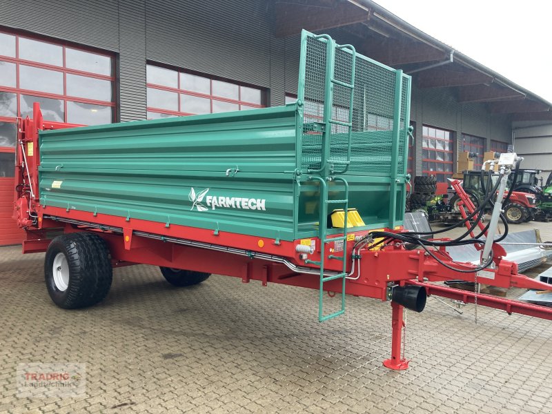 Stalldungstreuer des Typs Farmtec Superfex 800, Neumaschine in Mainburg/Wambach (Bild 1)