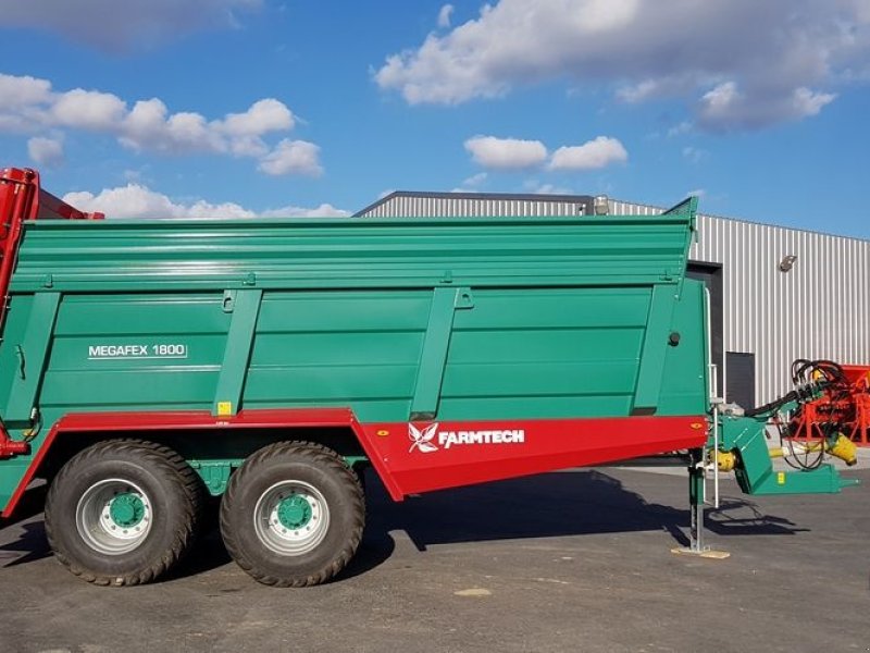 Stalldungstreuer van het type Farmtech MEGAFEX 1800 Farmtech Stalldungstreuer, Neumaschine in Rovisce (Foto 1)