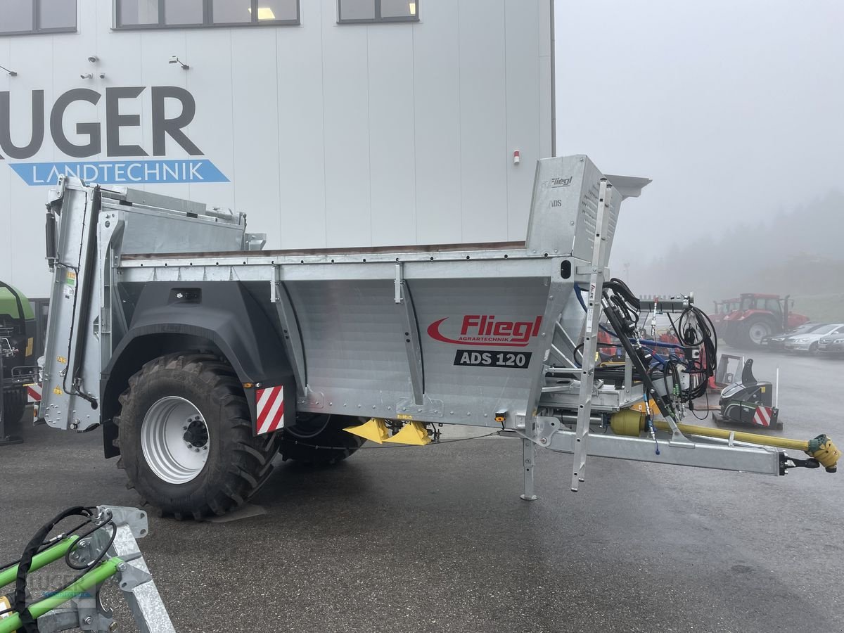 Stalldungstreuer van het type Fliegl ADS 120, Neumaschine in Niederkappel (Foto 2)