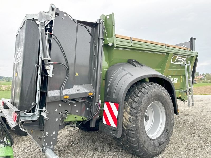 Stalldungstreuer van het type Fliegl KDS 120 Junior Ketten-Miststreuer, Neumaschine in St. Marienkirchen (Foto 3)