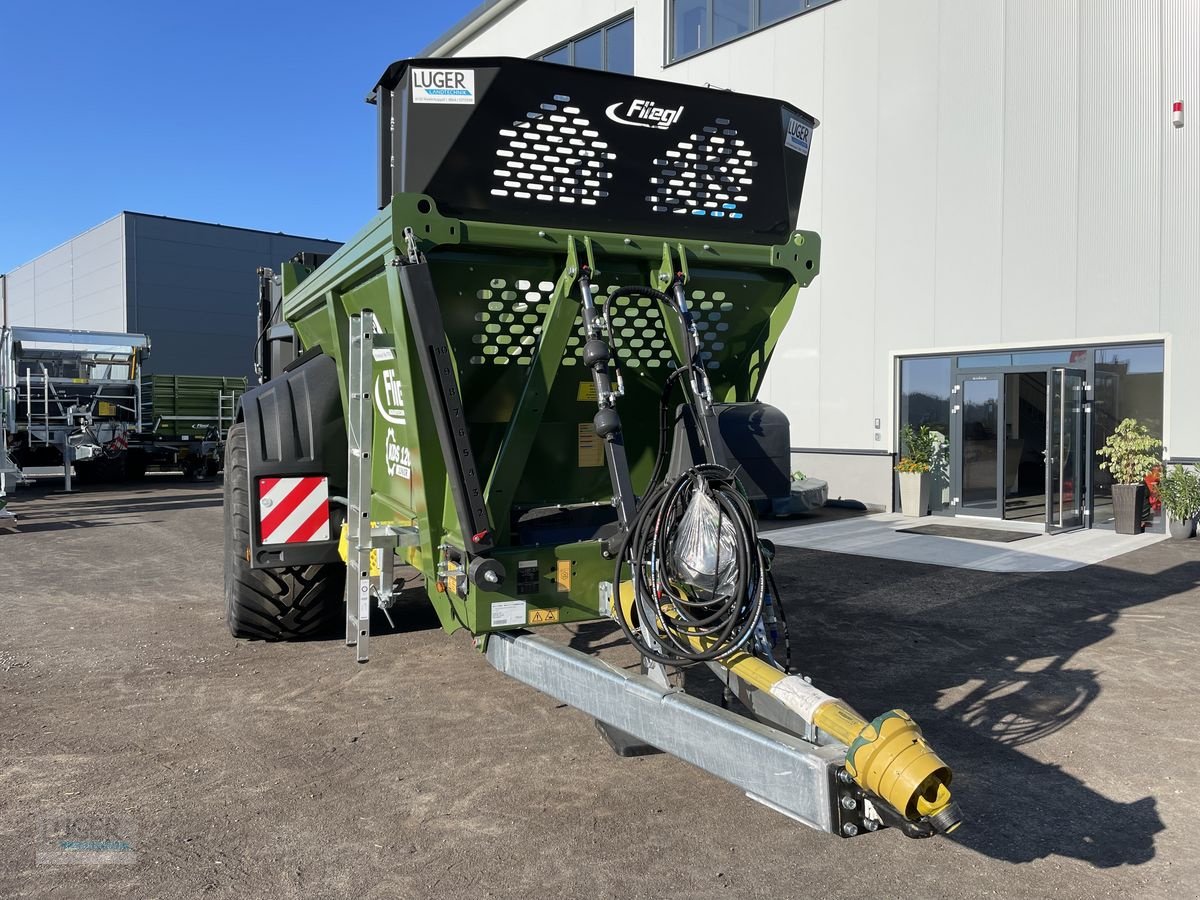 Stalldungstreuer van het type Fliegl KDS 120, Neumaschine in Niederkappel (Foto 5)