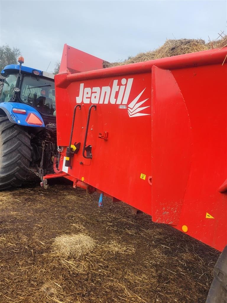 Stalldungstreuer Türe ait Jeantil EVR 15-12, Gebrauchtmaschine içinde Roskilde (resim 2)