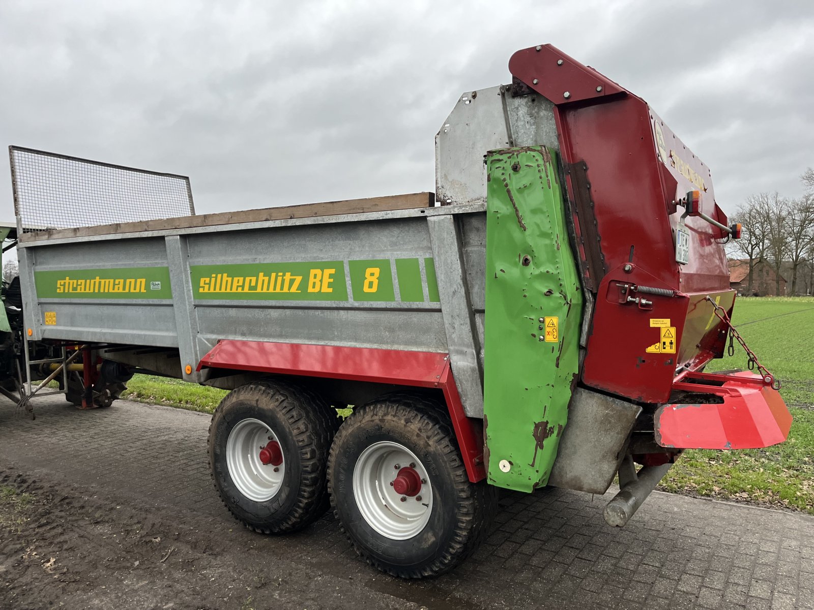 Stalldungstreuer typu Strautmann Silberblitz BE 8, Gebrauchtmaschine v Tecklenburg (Obrázok 2)