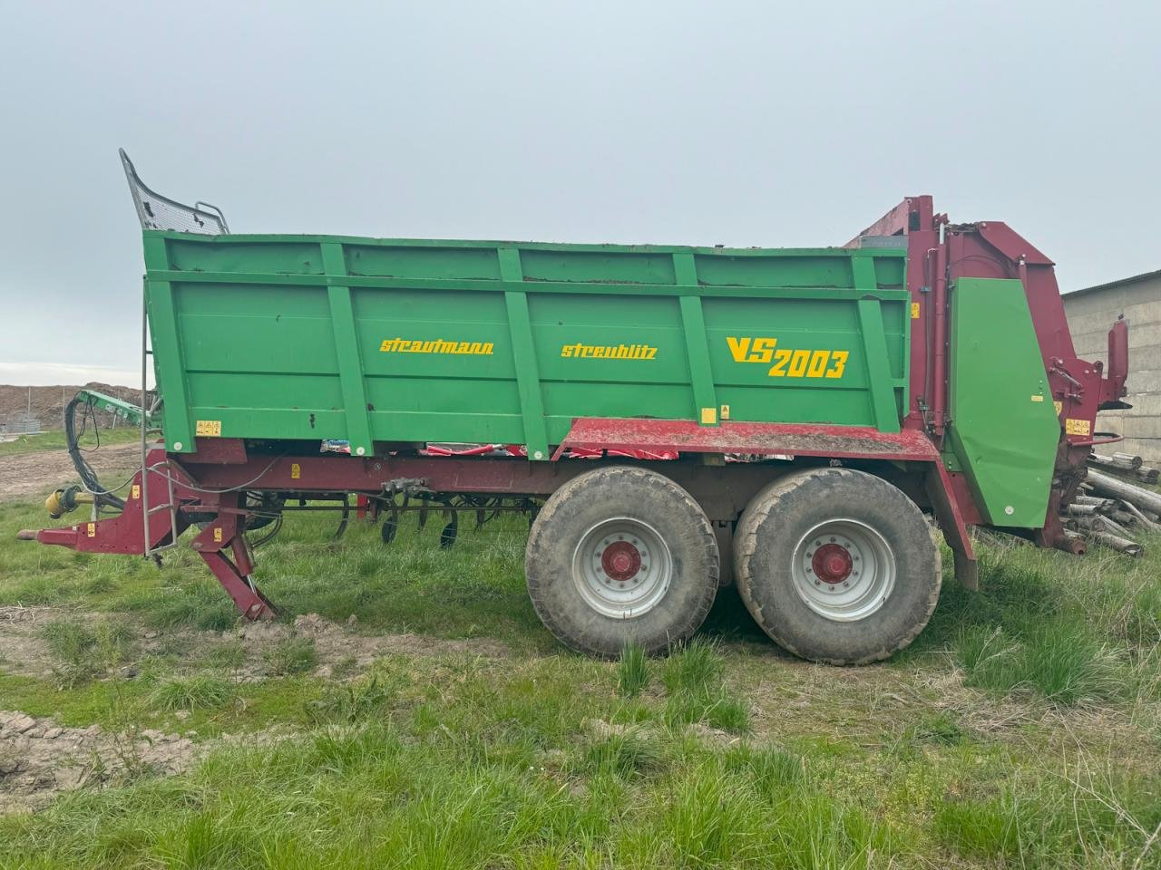 Stalldungstreuer del tipo Strautmann VS 2003, Gebrauchtmaschine en Könnern (Imagen 2)