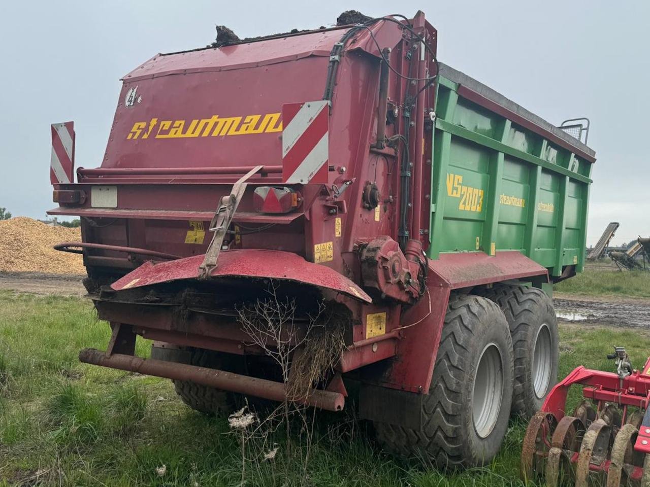 Stalldungstreuer du type Strautmann VS 2003, Gebrauchtmaschine en Könnern (Photo 4)