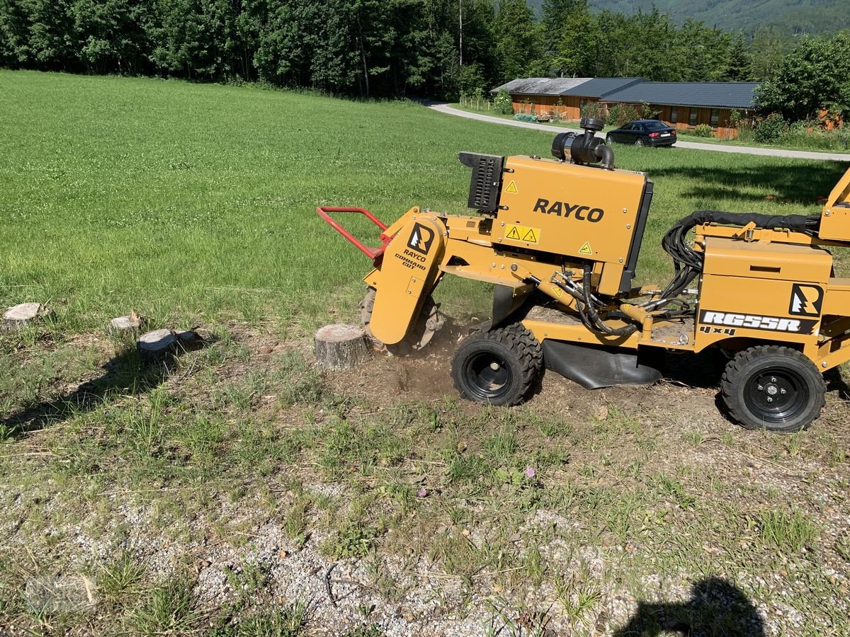 Stock/Wurzelfräse of the type Rayco RG55-R, Neumaschine in Burgkirchen (Picture 1)