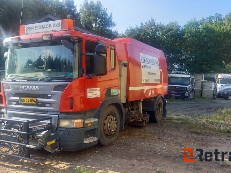 Straßenkehrmaschine du type Sonstige Scania P270 Feje Sugebil / Sweeper Suction truck, Gebrauchtmaschine en Rødovre